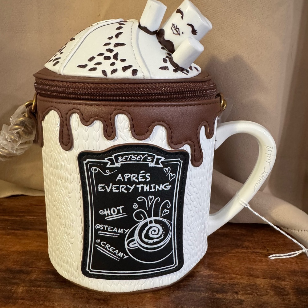 Betsey Johnson Cocoa Mug Bag in White and Brown